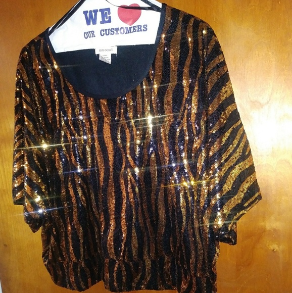 Sexy Sequence Top - Picture 4 of 5